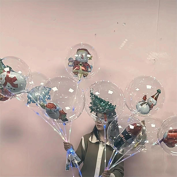 بالون بوبو تحت عنوان عيد الميلاد